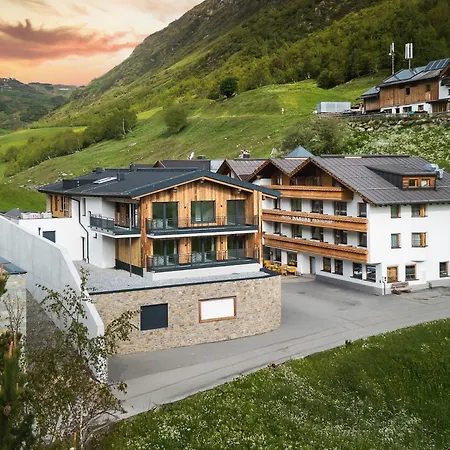 Sabine & Dein In 酒店 加尔蒂